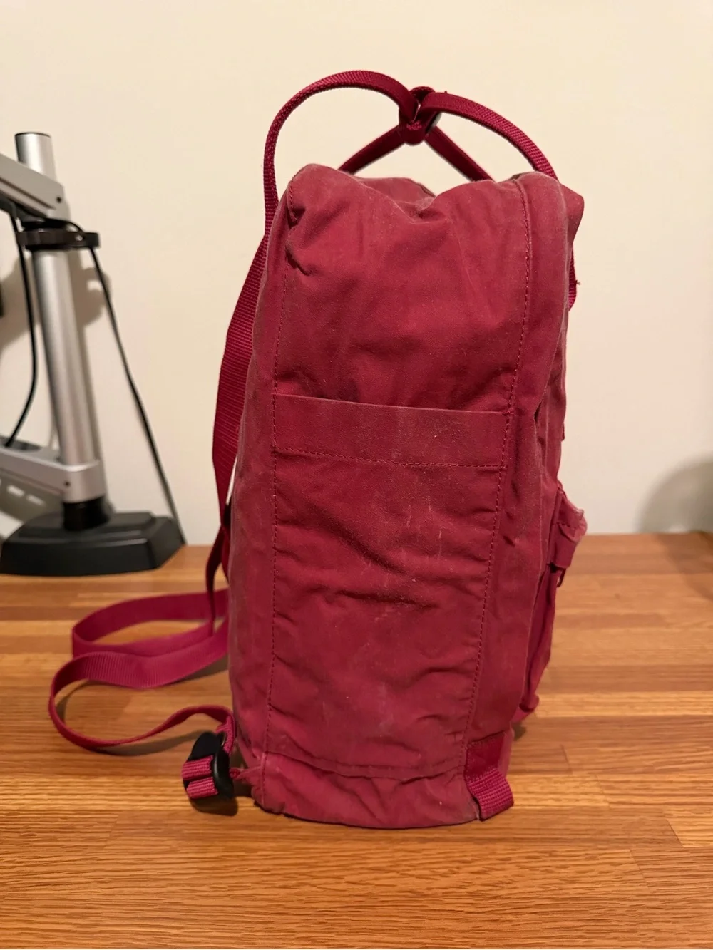 Fjallraven Kånken Backpack - Berry Red